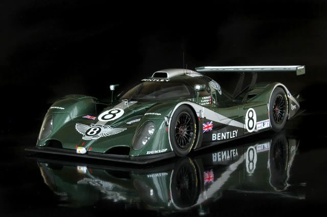 ロビンソン 　1/18 ベントレー Bentley EXP Speed 8 Spark 1:18 Bentley EXP Speed 8 #7 Winner 24h LeMans 2003